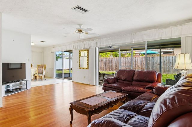 8824 PHYLISS AVENUE, Sarasota, FL 34231