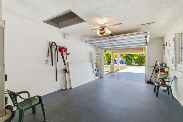 8824 PHYLISS AVENUE, Sarasota, FL 34231