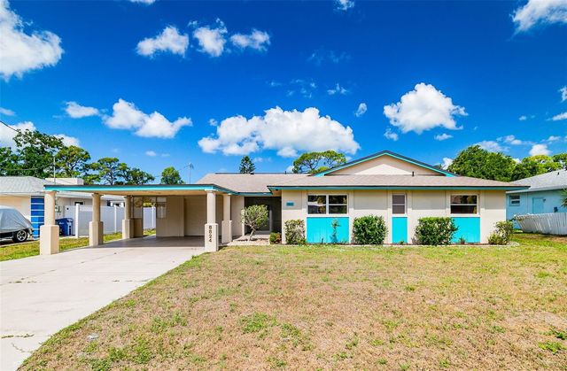 8824 PHYLISS AVENUE, Sarasota, FL 34231