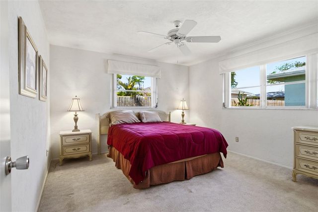 8824 PHYLISS AVENUE, Sarasota, FL 34231