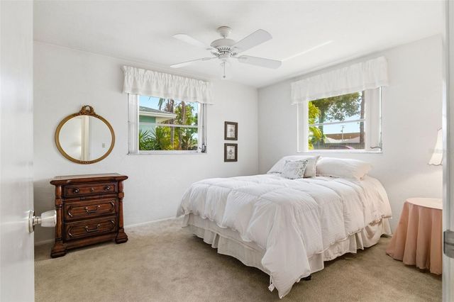 8824 PHYLISS AVENUE, Sarasota, FL 34231