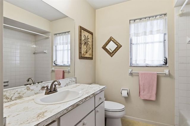 8824 PHYLISS AVENUE, Sarasota, FL 34231