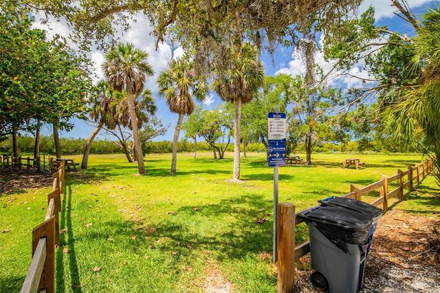 8824 PHYLISS AVENUE, Sarasota, FL 34231