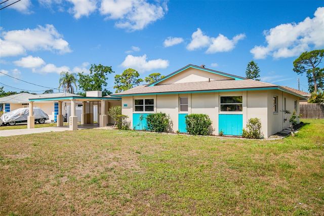 8824 PHYLISS AVENUE, Sarasota, FL 34231