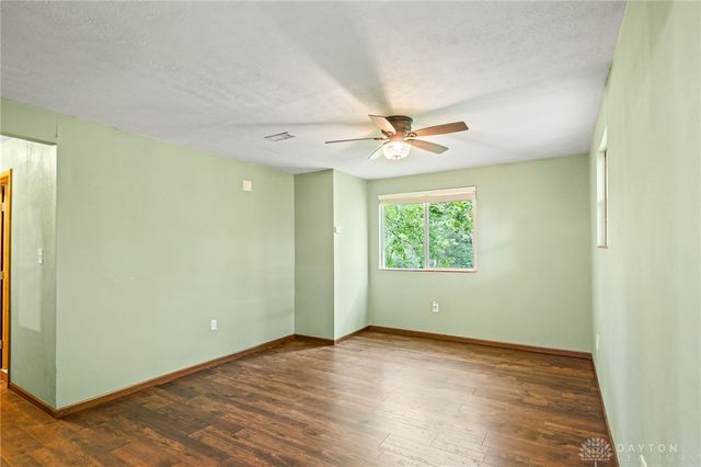 1989 N Longview Street, Beavercreek, OH 45432