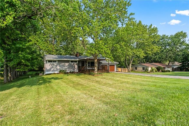 1989 N Longview Street, Beavercreek, OH 45432