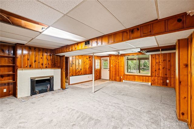 1989 N Longview Street, Beavercreek, OH 45432