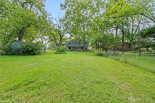 1989 N Longview Street, Beavercreek, OH 45432