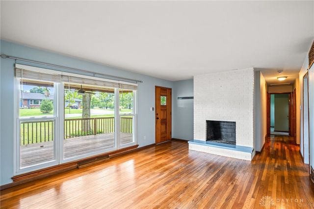 1989 N Longview Street, Beavercreek, OH 45432