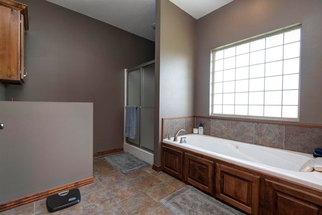 2452 N Arrow Lane, Springfield, MO 65802