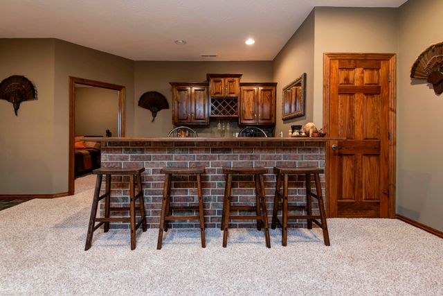 2452 N Arrow Lane, Springfield, MO 65802