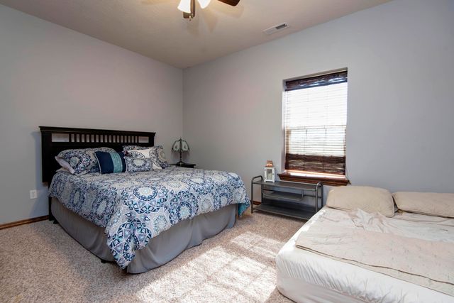 2452 N Arrow Lane, Springfield, MO 65802