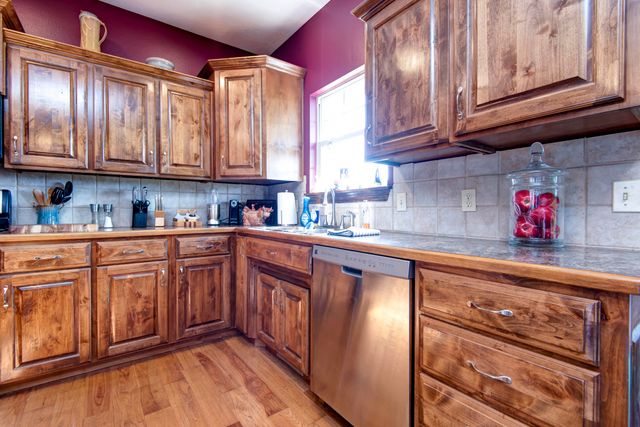 2452 N Arrow Lane, Springfield, MO 65802