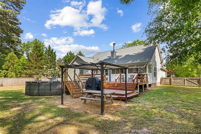 549 Woodberry Circle, Raeford, NC 28376