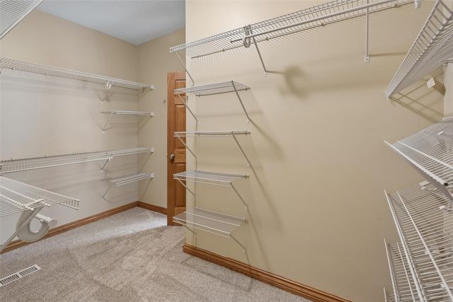 910 SE Brentwood Drive, Waukee, IA 50263