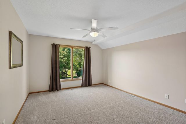 910 SE Brentwood Drive, Waukee, IA 50263
