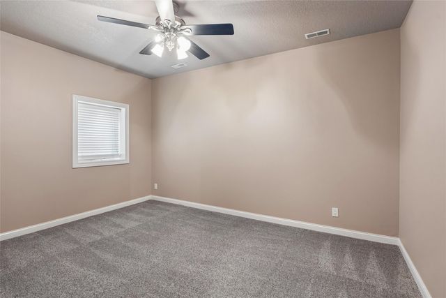 910 SE Brentwood Drive, Waukee, IA 50263