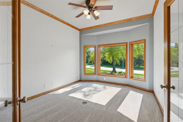 910 SE Brentwood Drive, Waukee, IA 50263