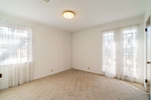 175 45th Street SW, Paris, TX 75460