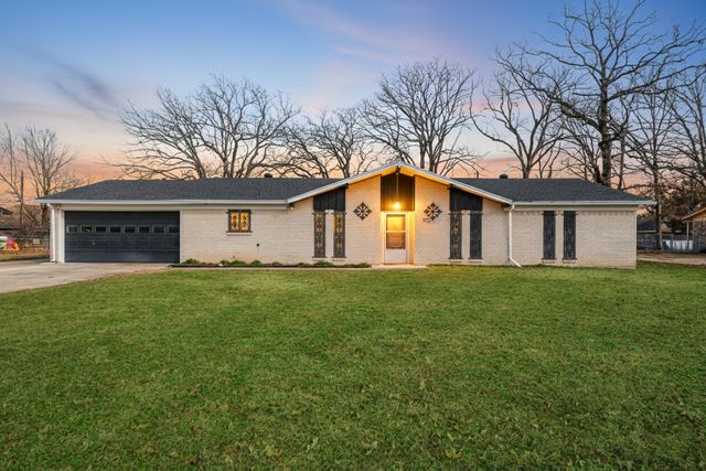 175 45th Street SW, Paris, TX 75460