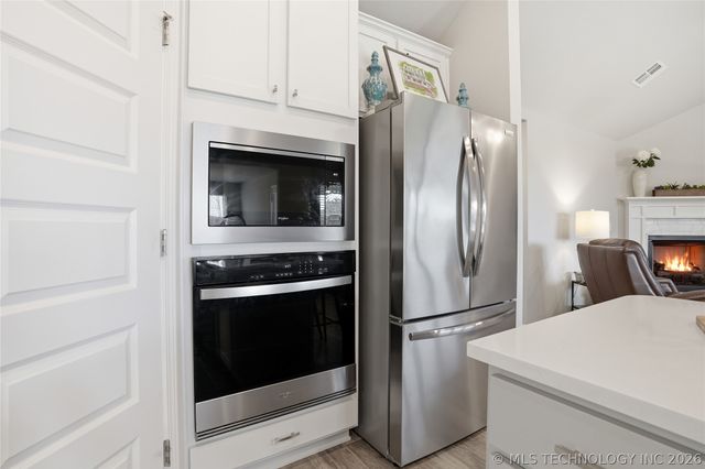 3805 E 154th Place S, Bixby, OK 74008