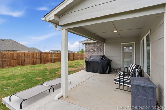 3805 E 154th Place S, Bixby, OK 74008