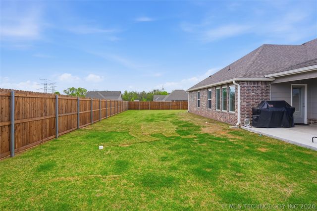 3805 E 154th Place S, Bixby, OK 74008