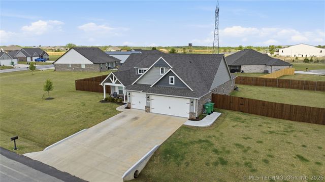 3805 E 154th Place S, Bixby, OK 74008