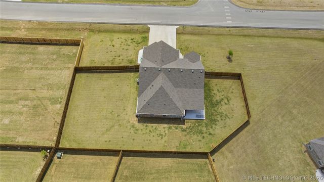 3805 E 154th Place S, Bixby, OK 74008