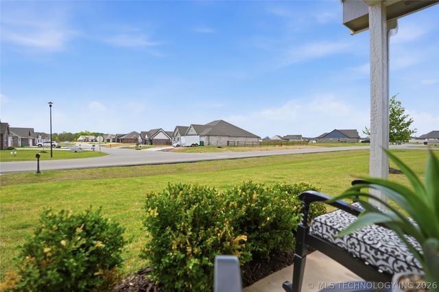 3805 E 154th Place S, Bixby, OK 74008