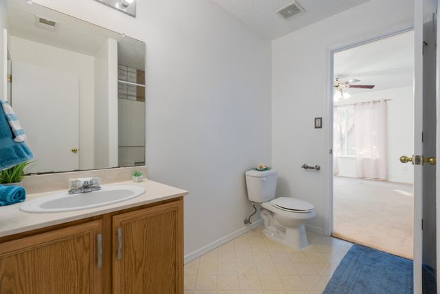 2177 Sagecrest Loop NE, Rio Rancho, NM 87144