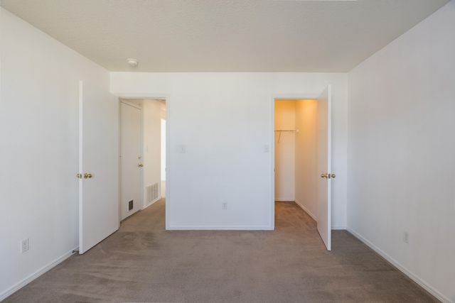 2177 Sagecrest Loop NE, Rio Rancho, NM 87144