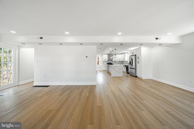 700 E RIDLEY AVE, Ridley Park, PA 19078