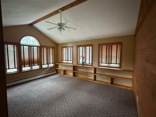 14 Orchard St, Methuen, MA 01844