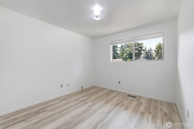 2660 SW 335th Place, Federal Way, WA 98023
