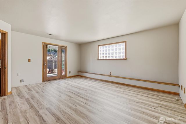 2660 SW 335th Place, Federal Way, WA 98023
