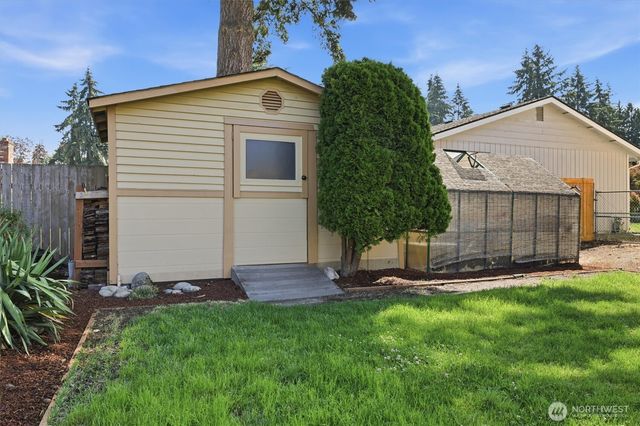 2660 SW 335th Place, Federal Way, WA 98023
