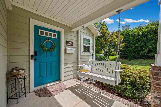 206 W Woodrow Avenue, Belmont, NC 28012