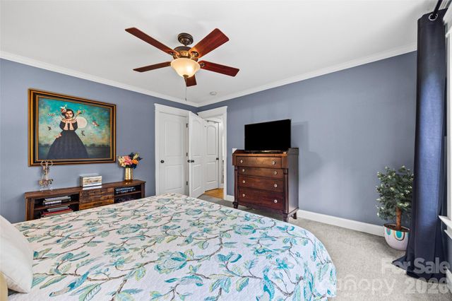 206 W Woodrow Avenue, Belmont, NC 28012