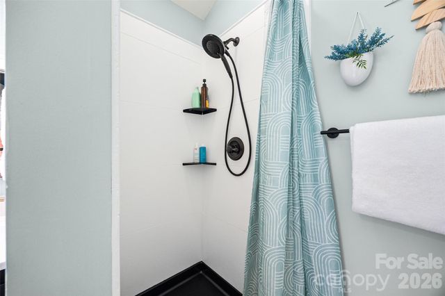 206 W Woodrow Avenue, Belmont, NC 28012