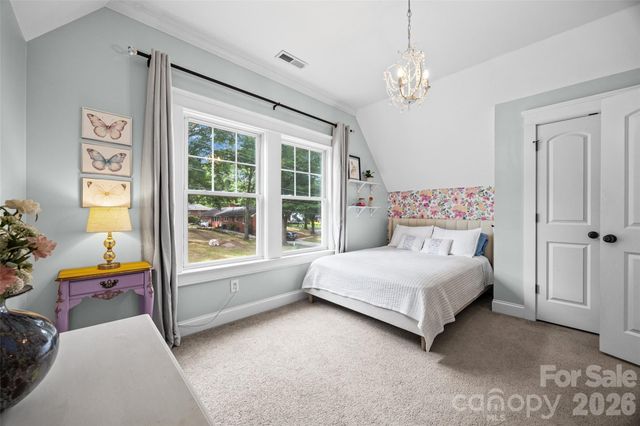 206 W Woodrow Avenue, Belmont, NC 28012