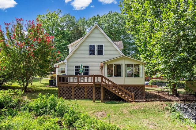 206 W Woodrow Avenue, Belmont, NC 28012