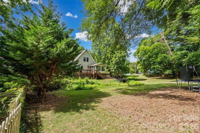206 W Woodrow Avenue, Belmont, NC 28012