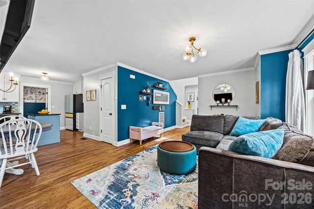 206 W Woodrow Avenue, Belmont, NC 28012
