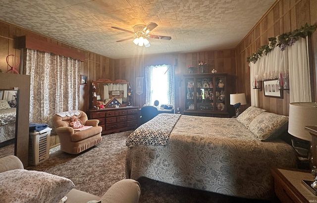 1018 W 1st Street, Bicknell, IN 47512