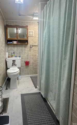 1018 W 1st Street, Bicknell, IN 47512