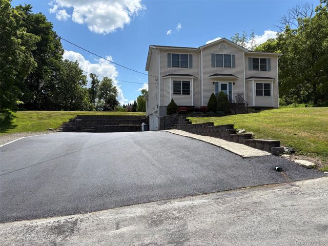 11 Catskill Avenue, Monroe, NY 10950