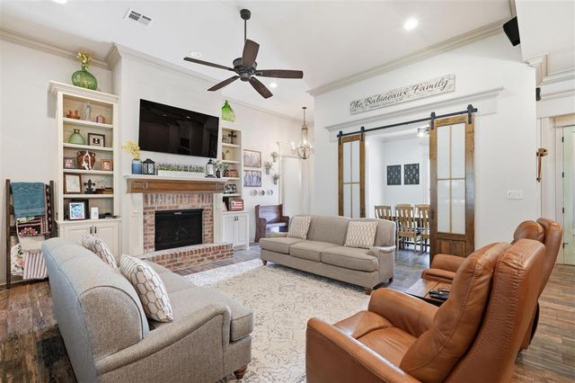 6464 W White Oleander Drive, Lake Charles, LA 70605