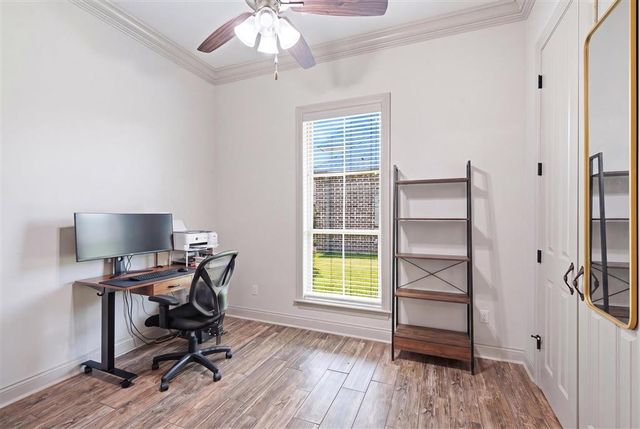 6464 W White Oleander Drive, Lake Charles, LA 70605