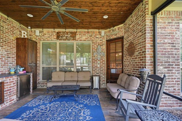 6464 W White Oleander Drive, Lake Charles, LA 70605
